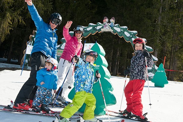 Familie Skifahren